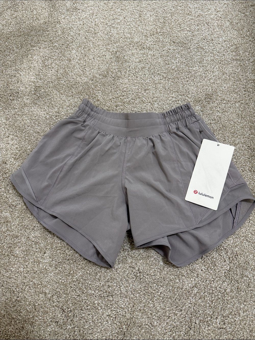 BNWT lululemon athletica Women's Athletic Shorts — Taupe purple